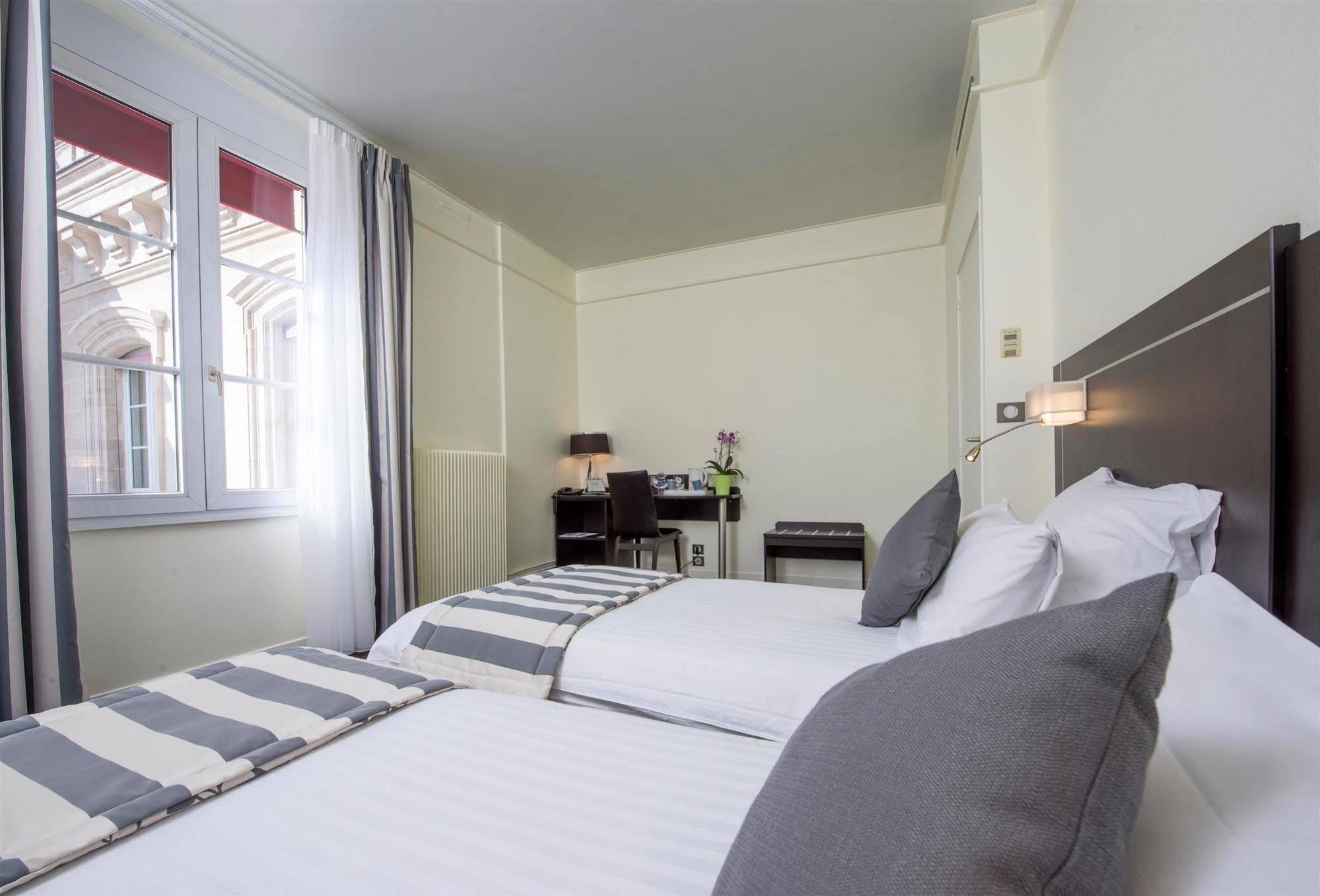 Hotel Kyriad 10 - Gare De L'est
